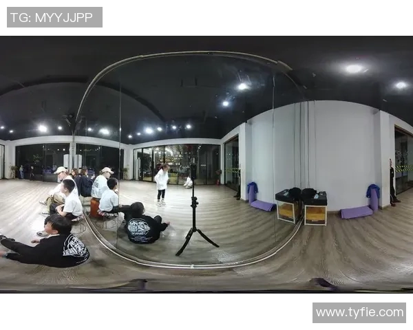 成都街舞队速度对比深度解析与精彩表现全景展示 成都街舞队速度对比深度解析与精彩表现全景展示