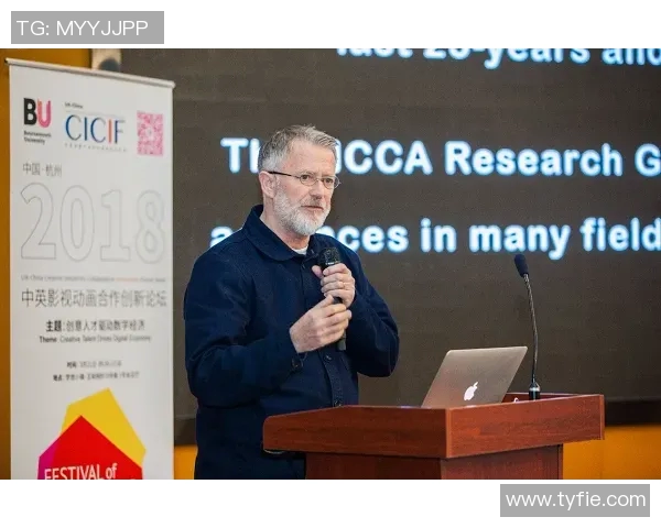 深圳羽毛球队灵活性引发热议球员表现与战术调整的深度探讨 深圳羽毛球队灵活性引发热议球员表现与战术调整的深度探讨