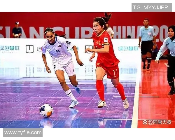 中国足球明星的妻子们她们的生活与背后的故事揭秘